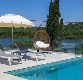 3 bedroom villa with pool & sea view, near Acharavi, sleeps 6